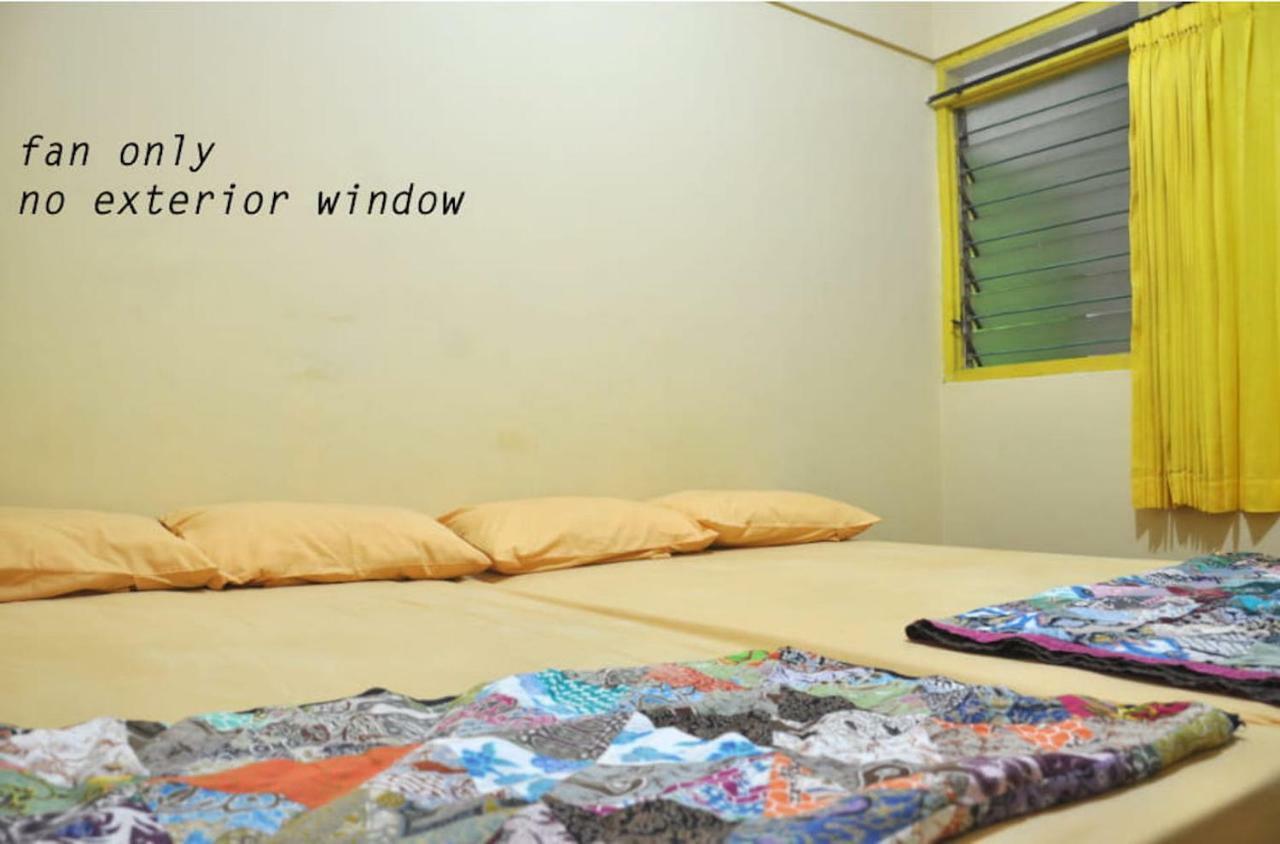 The Sleepingroom Hostel Yogyakarta Exterior foto